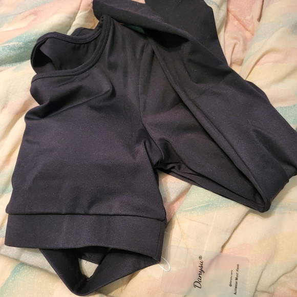 backless workout top - Picture 5 of 6